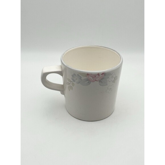 Vintage Pfaltzgraff WYNDHAM USA by 4 MUGS CUPS 8 Oz  Floral White Stoneware USA - Picture 2 of 6